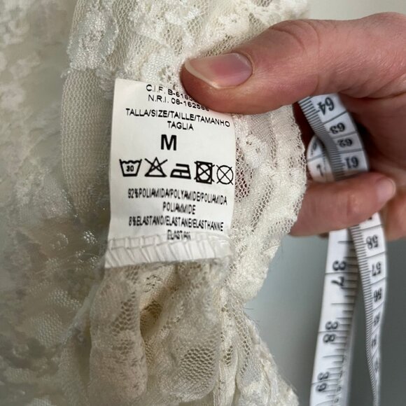 Inside Collection. Floral Pattern Lace Swim Cover-Up. Size M. Womens. - Picture 4 of 6